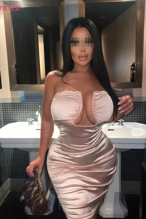 ZARA🫦
